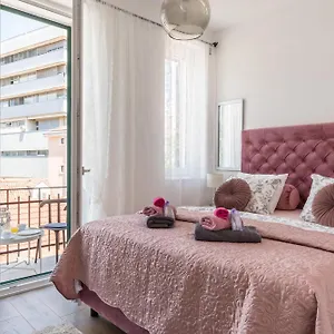 Romantic With Balcony Split